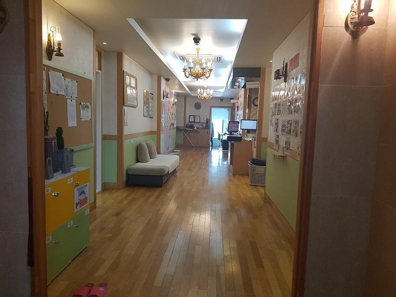 Hostel Lyndon Csedzsu Kültér fotó