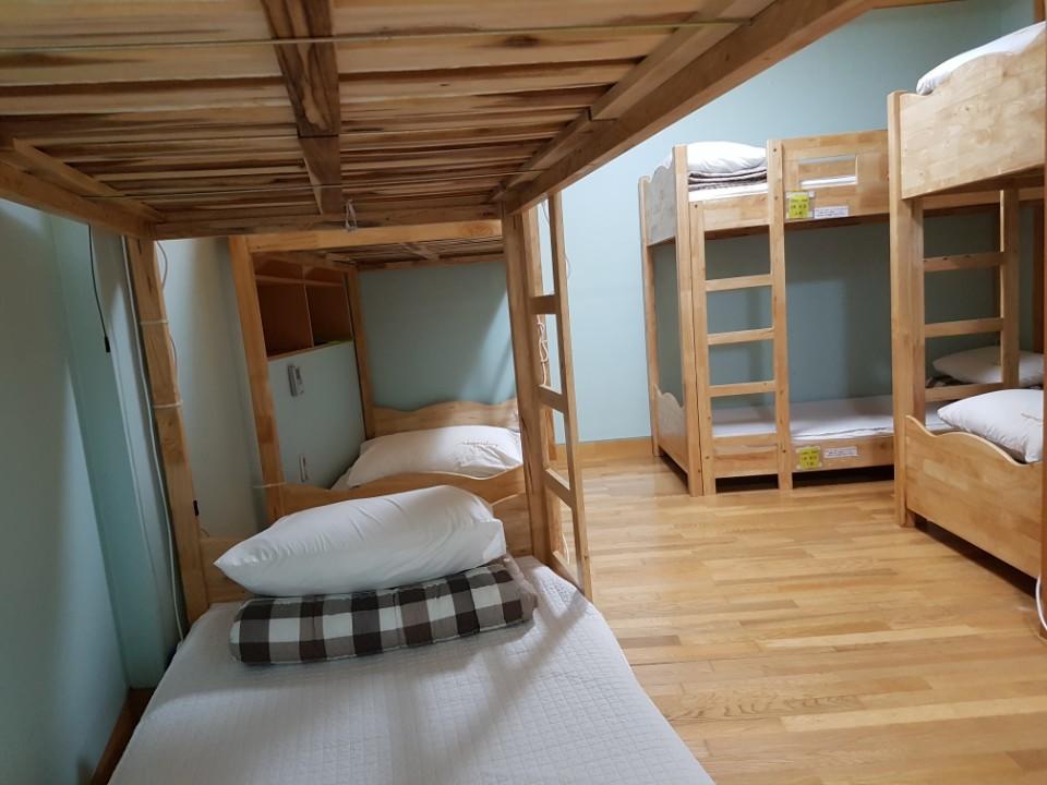 Hostel Lyndon Csedzsu Kültér fotó