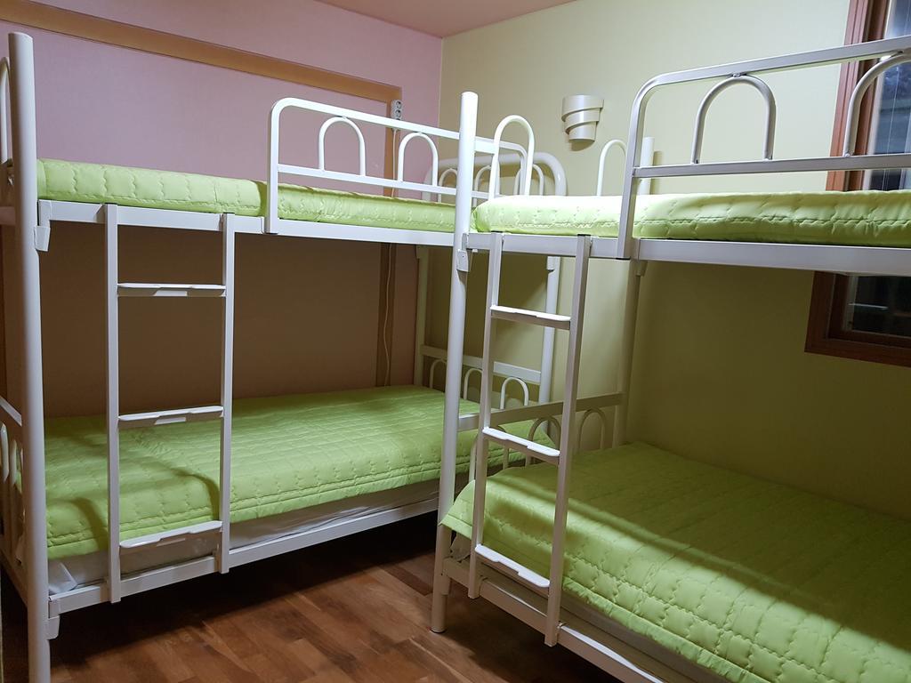 Hostel Lyndon Csedzsu Kültér fotó
