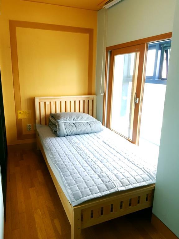 Hostel Lyndon Csedzsu Kültér fotó